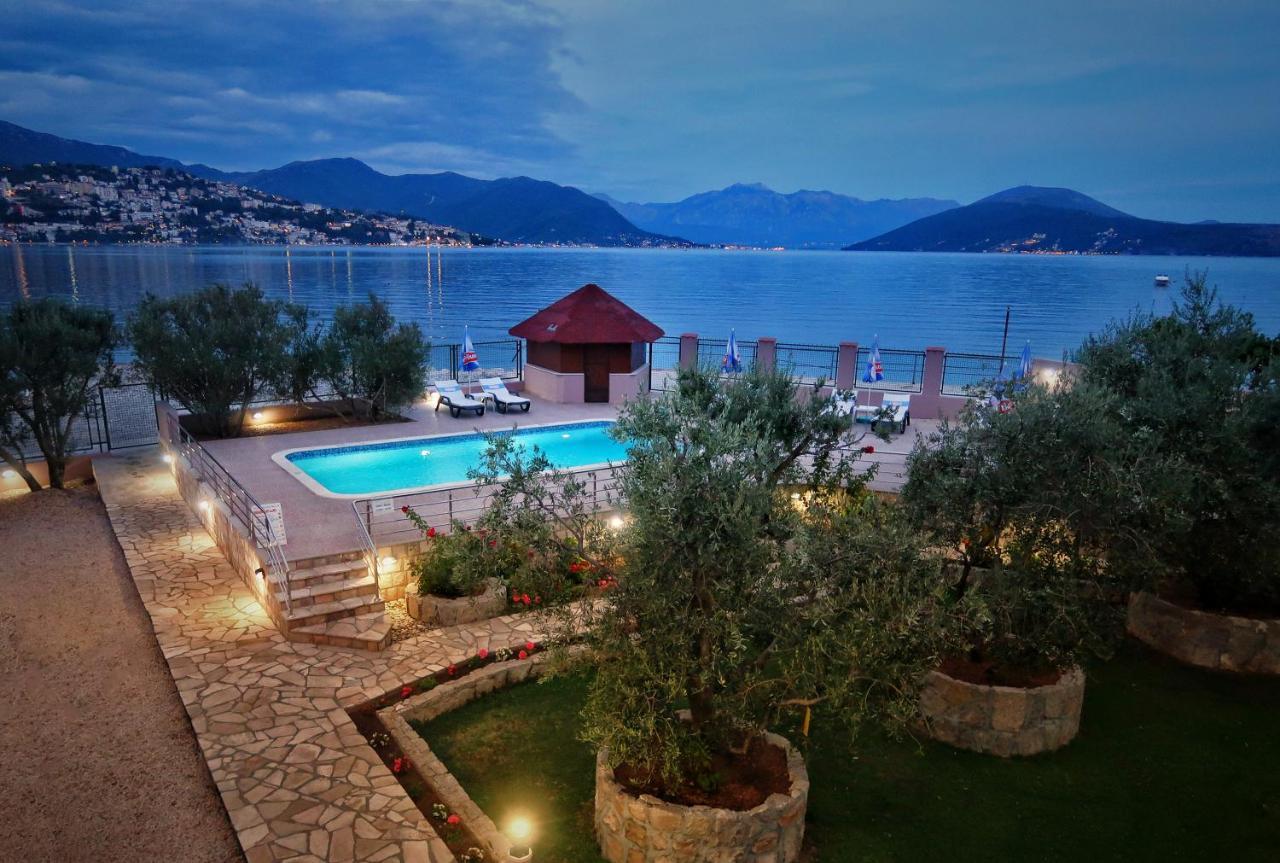 Apartments Maxi Katic Herceg Novi Eksteriør bilde