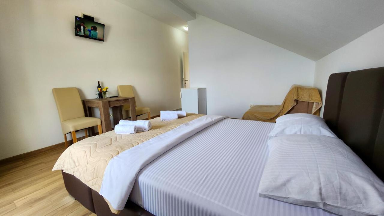 Apartments Maxi Katic Herceg Novi Eksteriør bilde
