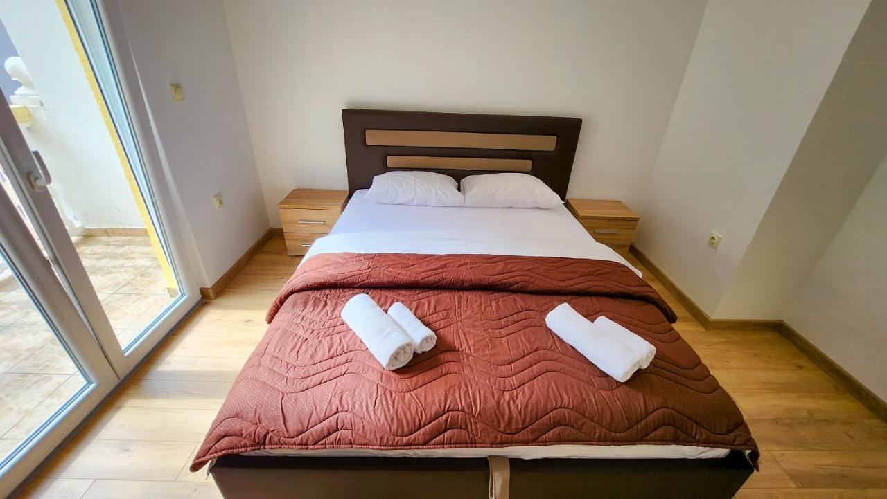 Apartments Maxi Katic Herceg Novi Eksteriør bilde