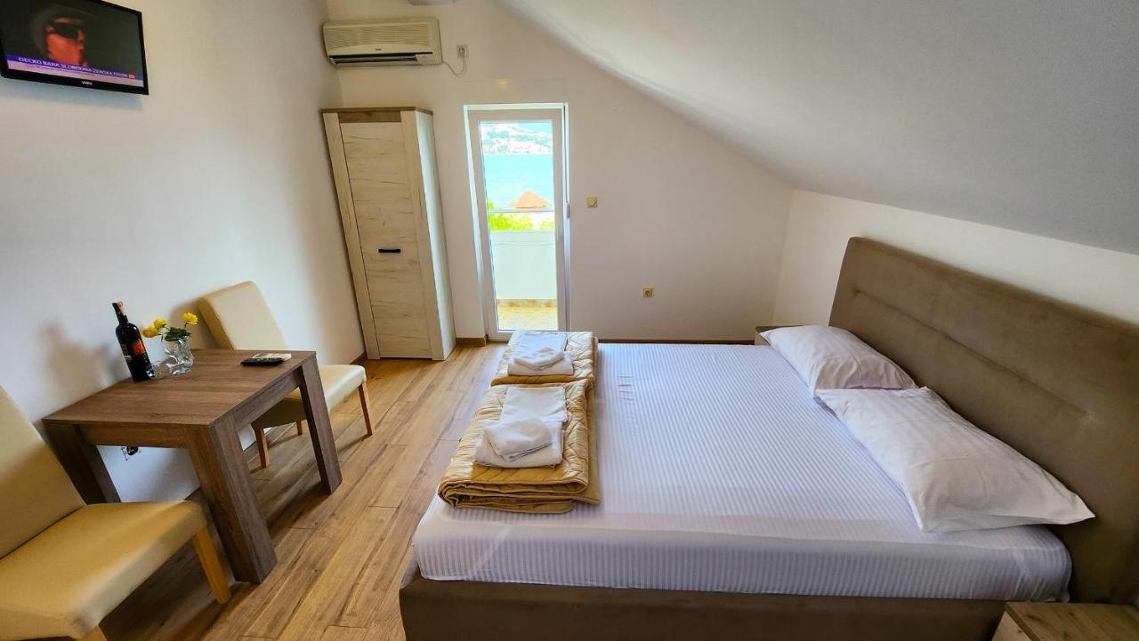 Apartments Maxi Katic Herceg Novi Eksteriør bilde