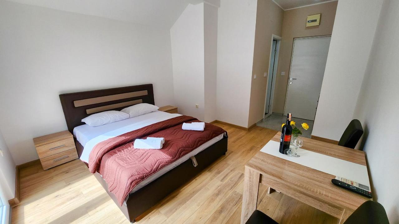 Apartments Maxi Katic Herceg Novi Eksteriør bilde