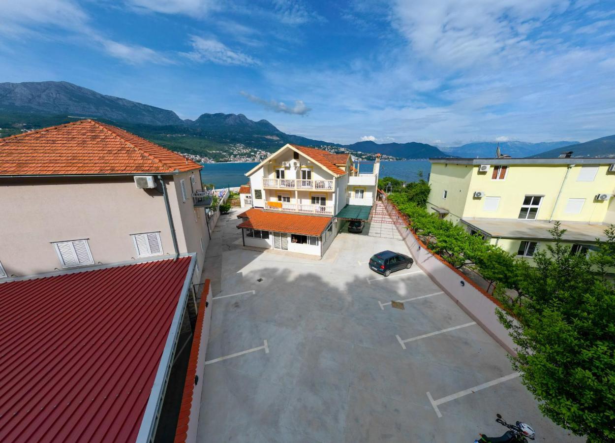 Apartments Maxi Katic Herceg Novi Eksteriør bilde