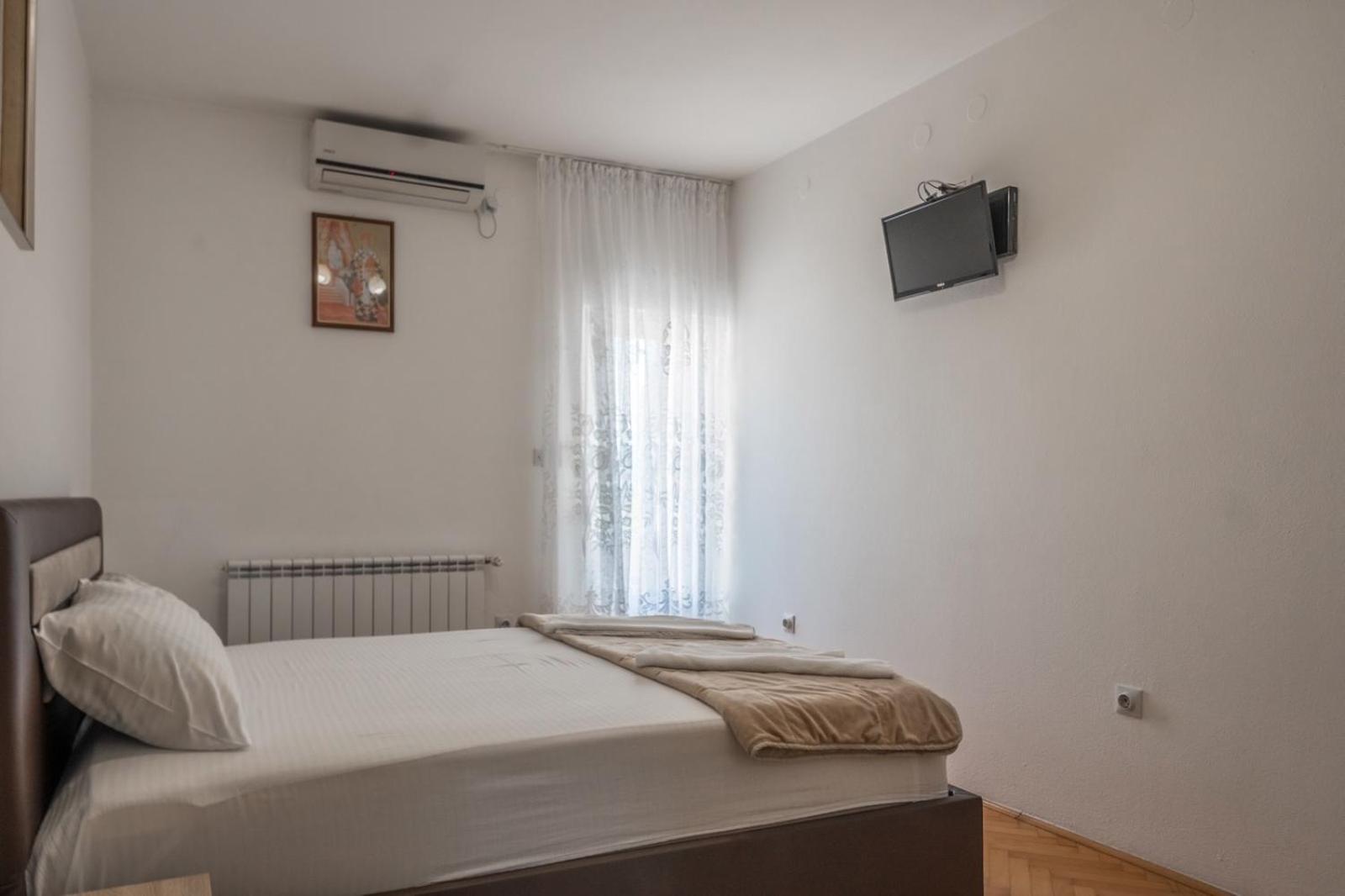 Apartments Maxi Katic Herceg Novi Rom bilde