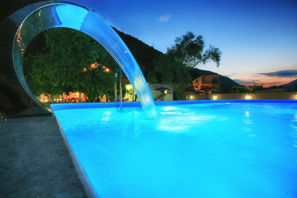 Apartments Maxi Katic Herceg Novi Eksteriør bilde