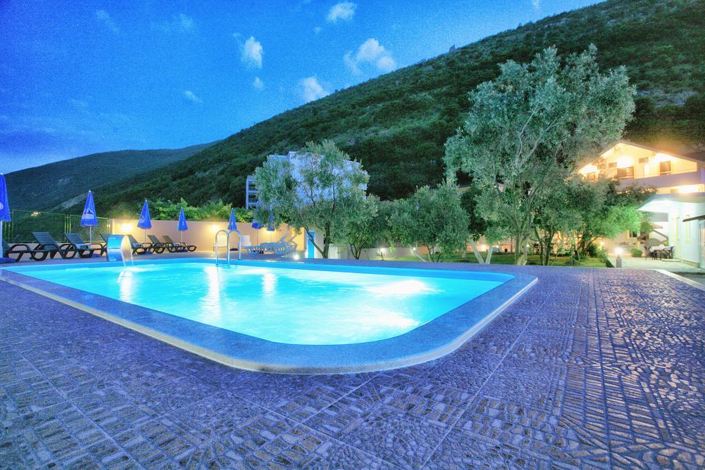 Apartments Maxi Katic Herceg Novi Eksteriør bilde