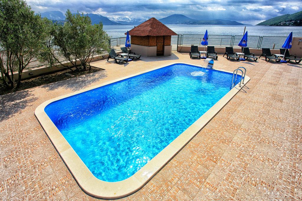 Apartments Maxi Katic Herceg Novi Eksteriør bilde