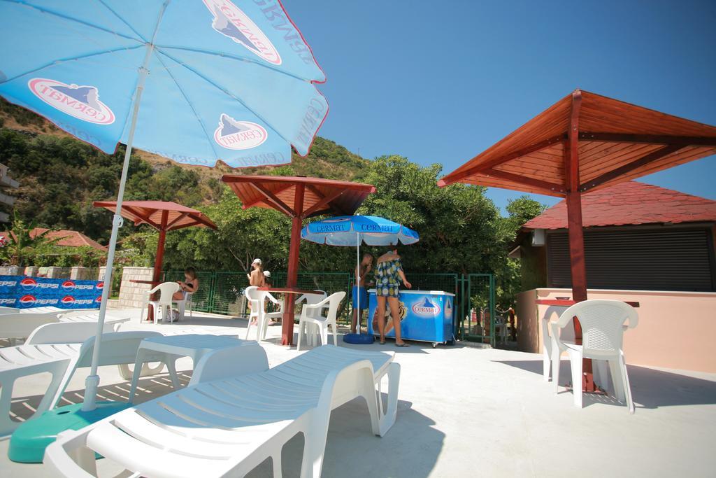 Apartments Maxi Katic Herceg Novi Eksteriør bilde